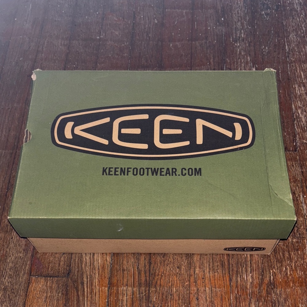Keen Green and Tan Shoe Box